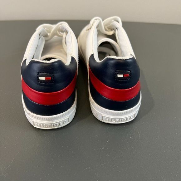 TOMMY HILFIGER White Lace Up Sneakers (5.5) - Picture 4 of 7